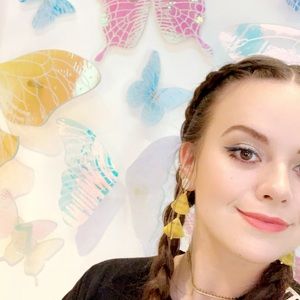 Meet your Posher, Caroline